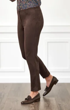 Ladies Faux Suede Stretch Pull-Ons