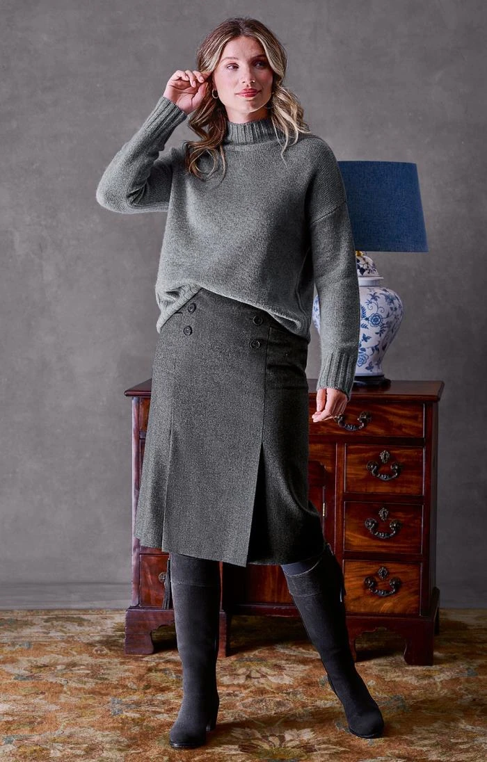 Ladies Double Vent Flannel Skirt